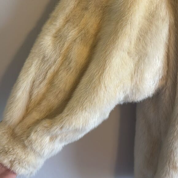 Vtg roseland fur salon ladies Elegant Cream Fur mink zip up Jacket size large - Picture 15 of 15
